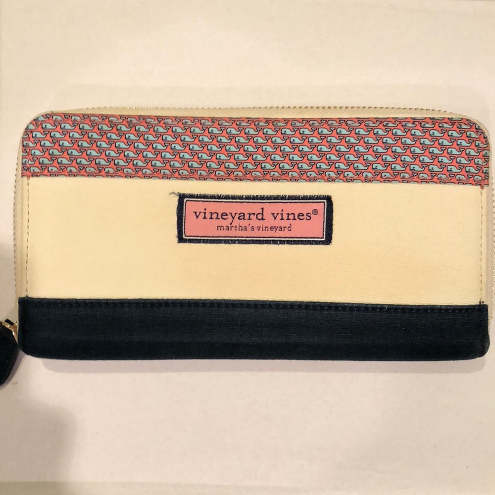 Vineyard Vines Wallet